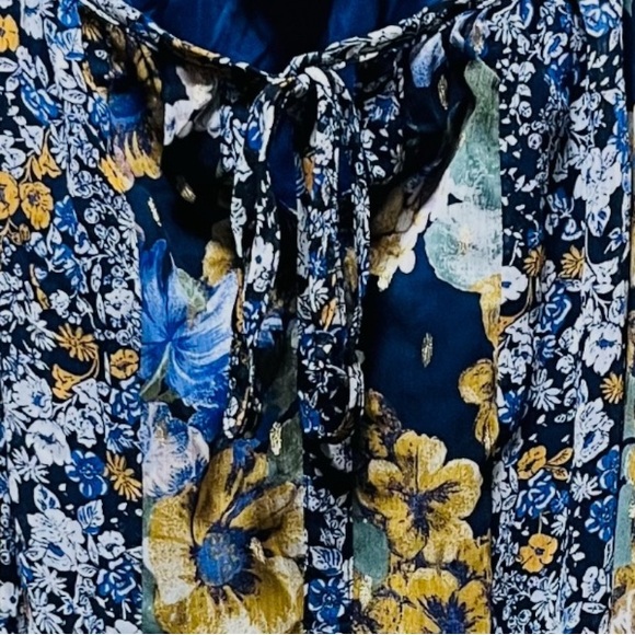 Fig and Flower - Multicolor Floral Blouse - Picture 5 of 5